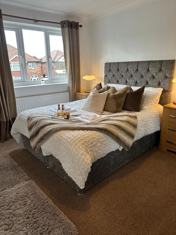 The Chorlton Retreat - Double Bedroom, Free Parking Manchester Buitenkant foto